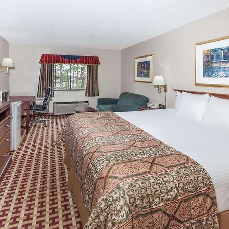 Baymont By Wyndham Smyrna Hotel Eksteriør billede