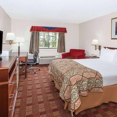 Baymont By Wyndham Smyrna Hotel Eksteriør billede